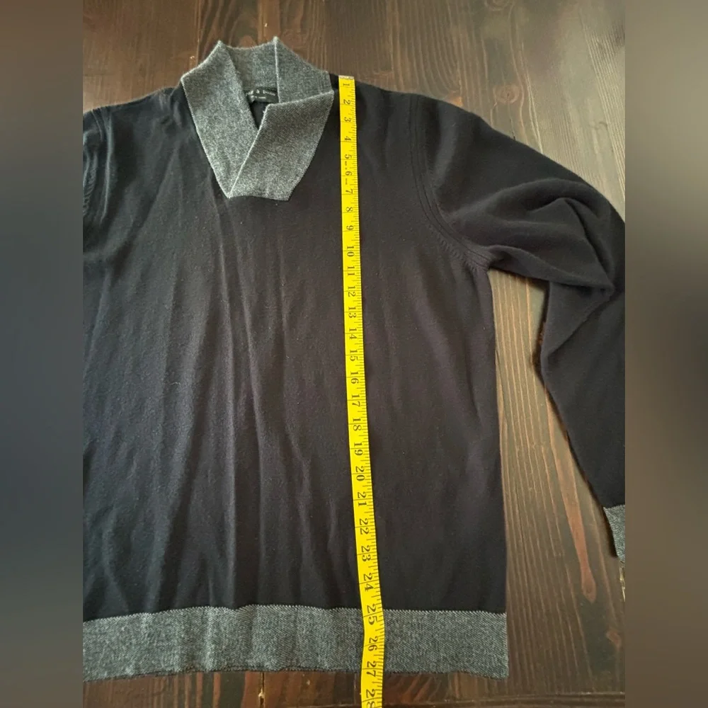 Rag & Bone | V-Neck Long Sleeve | Black‎ and Grey | Men’s Large